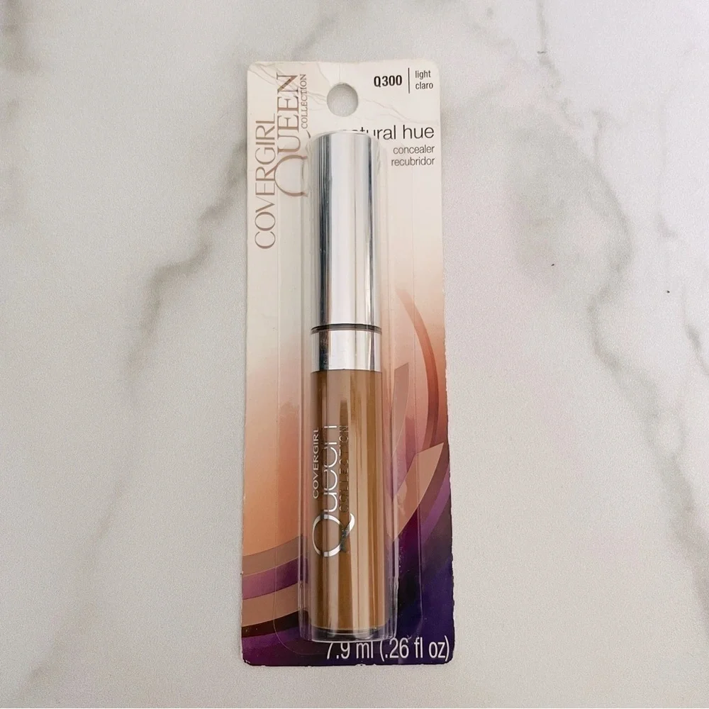 Covergirl Queen Q300 Light Concealer- New